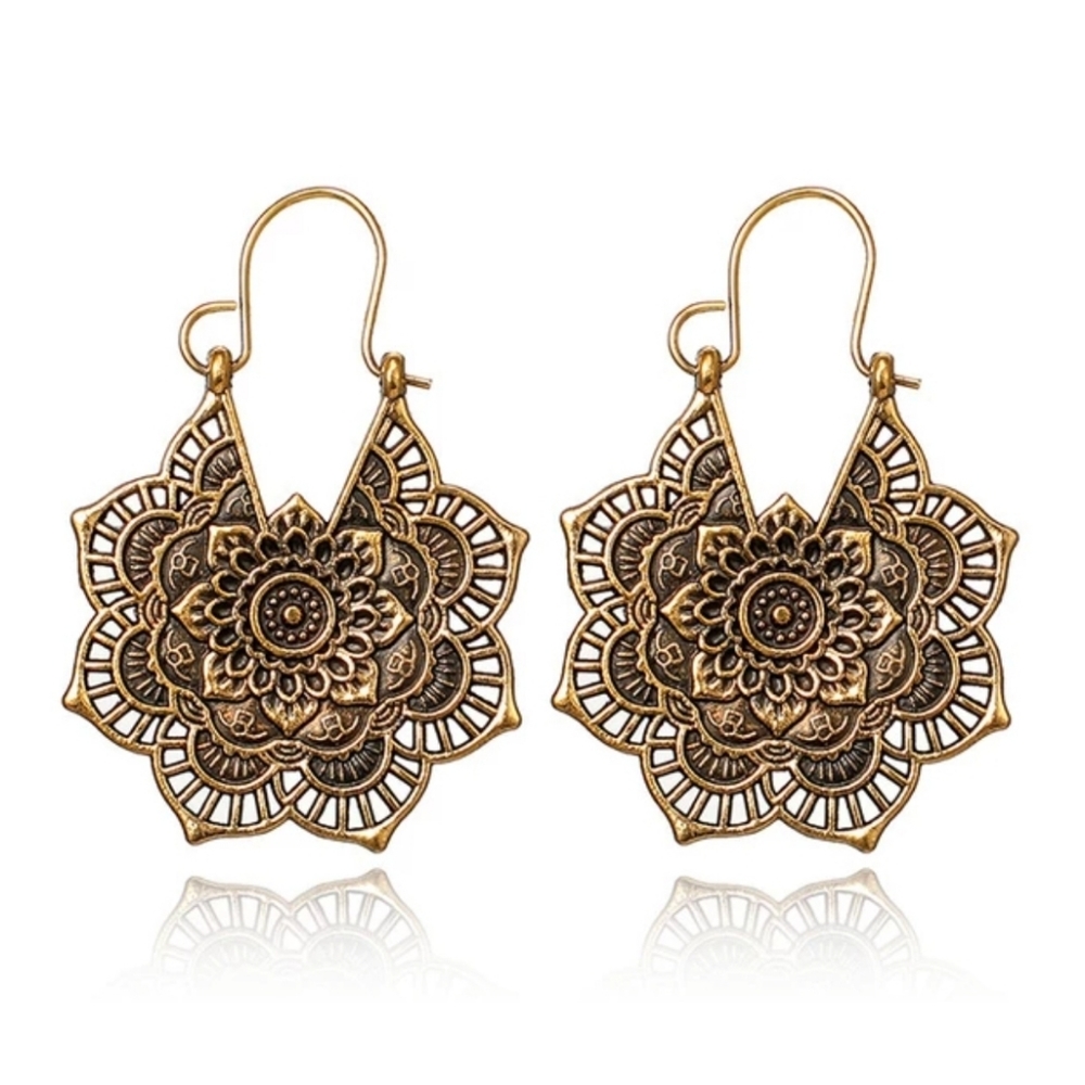 Boho Mandala Earrings (gold)